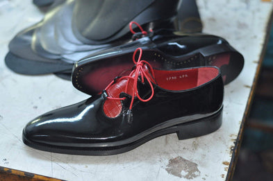 TucciPolo Mens Handmade 2 Tone Black and Red Italian Leather Luxury HandPolished Classic Shoe